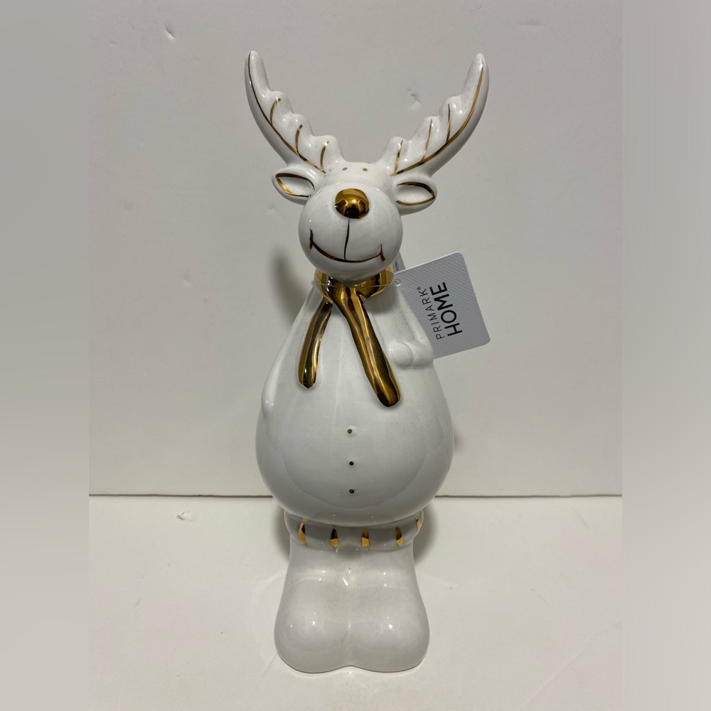 Primark Home white and gold ceramic standing reindeer ornament. NEW 9”
